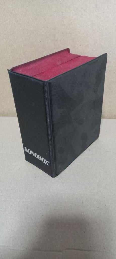 Sonobox draagbare cassette speler met hoes, Audio, Tv en Foto, Luidsprekers, Overige merken, Gebruikt, Overige typen, Ophalen of Verzenden