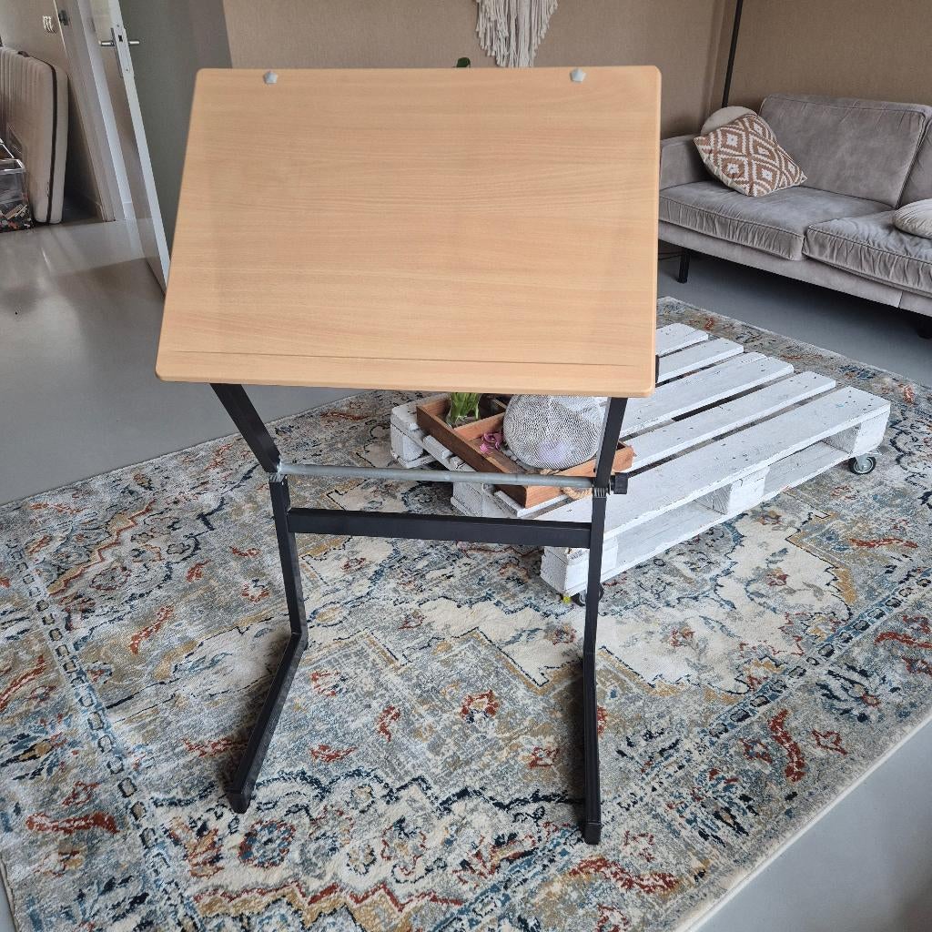 Verstelbare tekentafel, Doe-het-zelf en Verbouw, Tekentafels, Ophalen, Gebruikt, Minder dan 130 cm