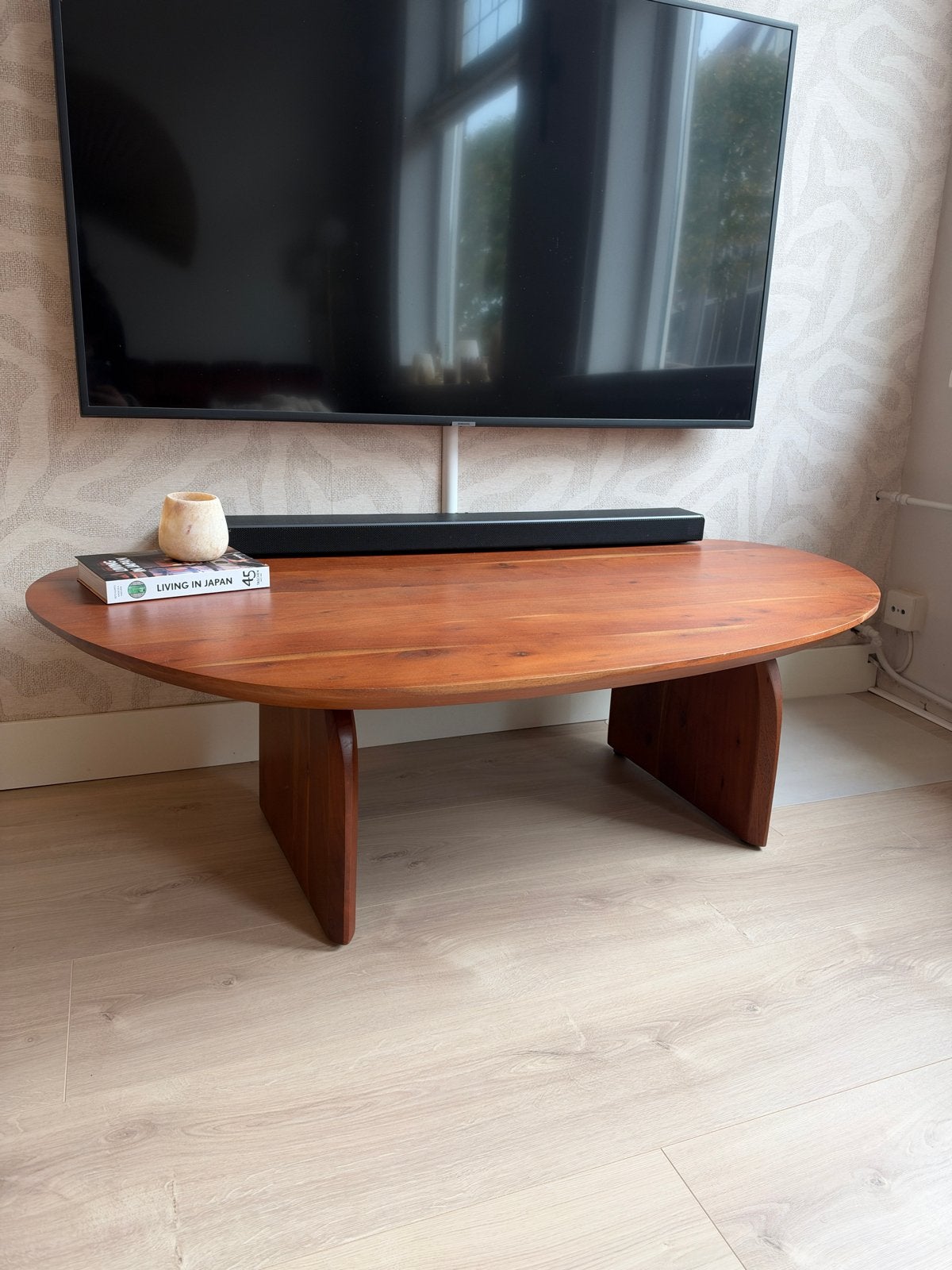 Houten organische japandi salontafel van acaciahout SKLUM, Ophalen, 100 tot 150 cm, 50 tot 100 cm, Zo goed als nieuw