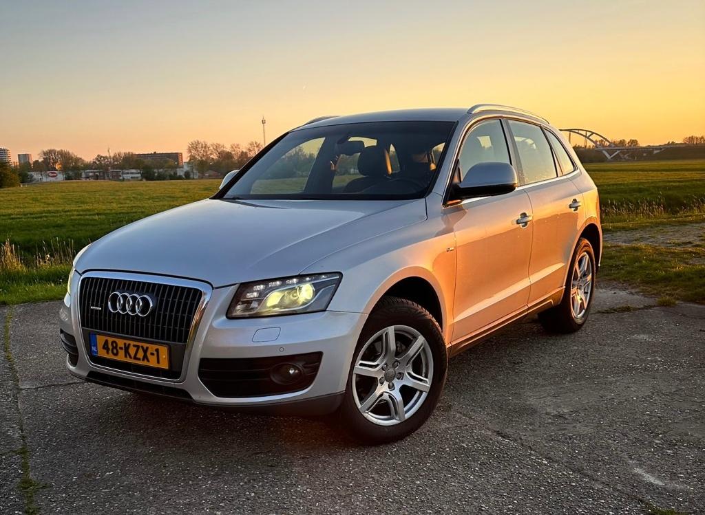 Audi Q5 2.0 Tfsi Quattro S-tronic met S-line pakket €8000, Automaat, Zwart, 4 cilinders, Leder en Stof