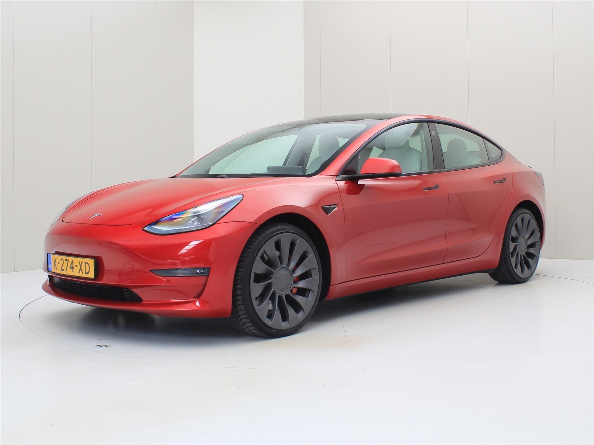 Tesla Model 3 Performance AWD 486pk 75 kWh FACELIFT [ WIT LE, Auto's, Tesla, Bedrijf, Te koop, Model 3, 4x4, ABS, Achteruitrijcamera