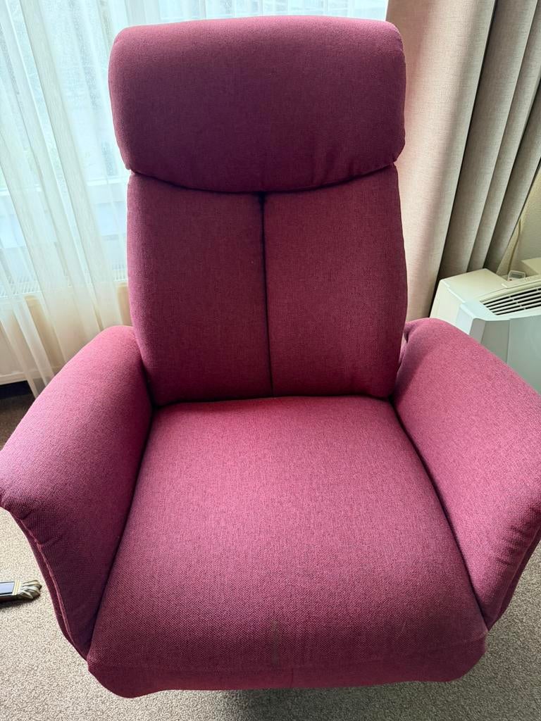 Bordeaux relax stoelen 1 x elektrisch en 1 x handbediend, Ophalen, Minder dan 75 cm, Zo goed als nieuw, Stof