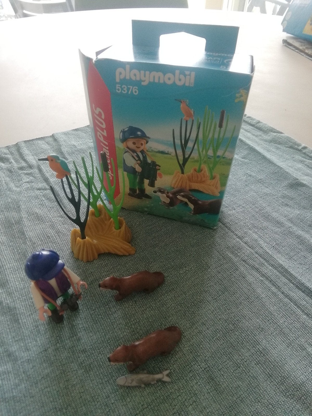Foto 3 van verschillende kleine doosjes Playmobil 9356,4617, 5376, 4674
