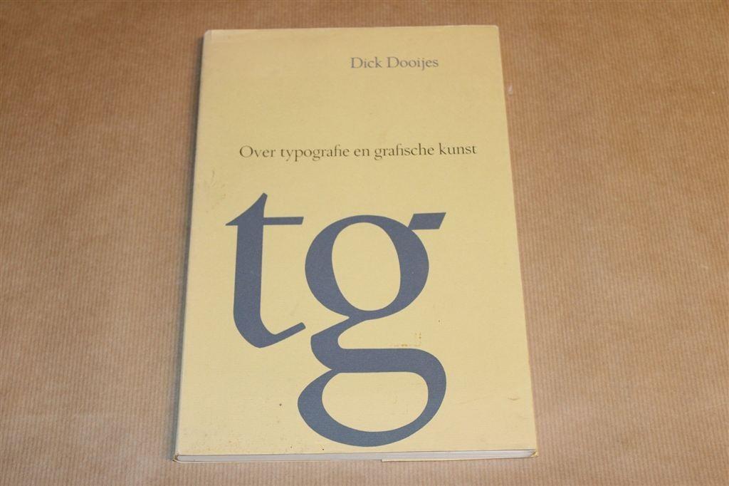 Over Typografie en Grafische Kunst — Dooijes [1966], Ophalen of Verzenden, Gelezen