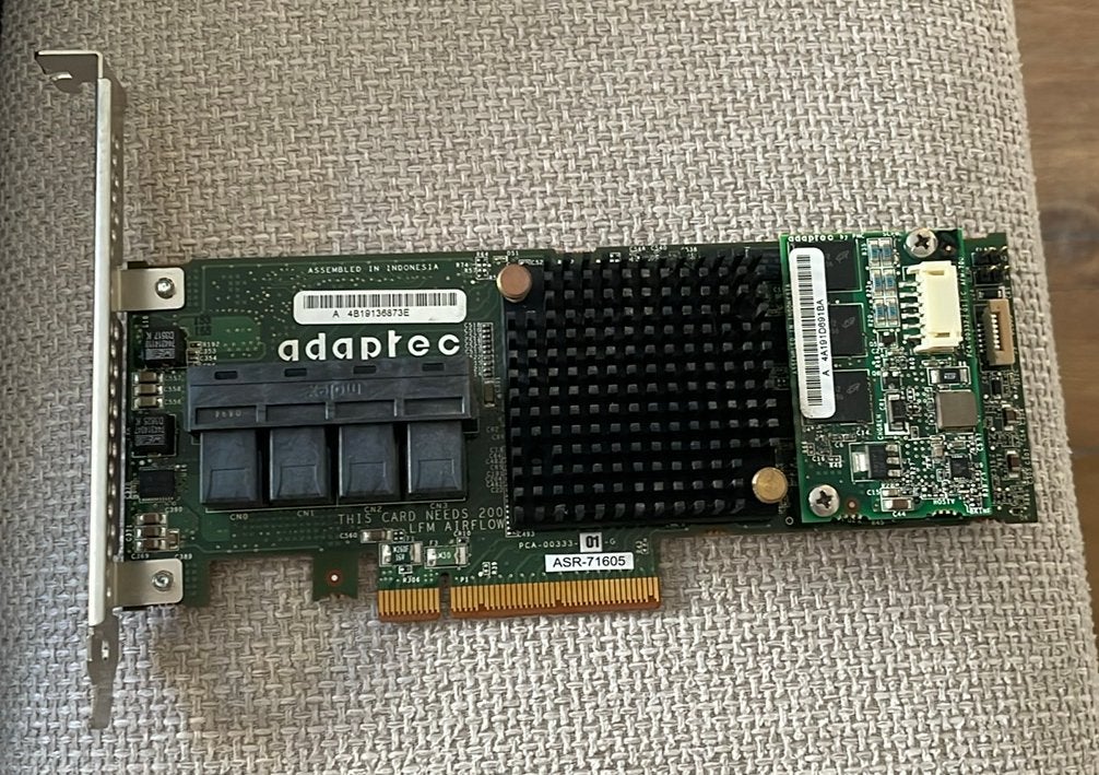 Adaptec ASR-71605 1G SAS/SATA RAID Controller (16-Poorts), Computers en Software, Ophalen, Zo goed als nieuw, SAS