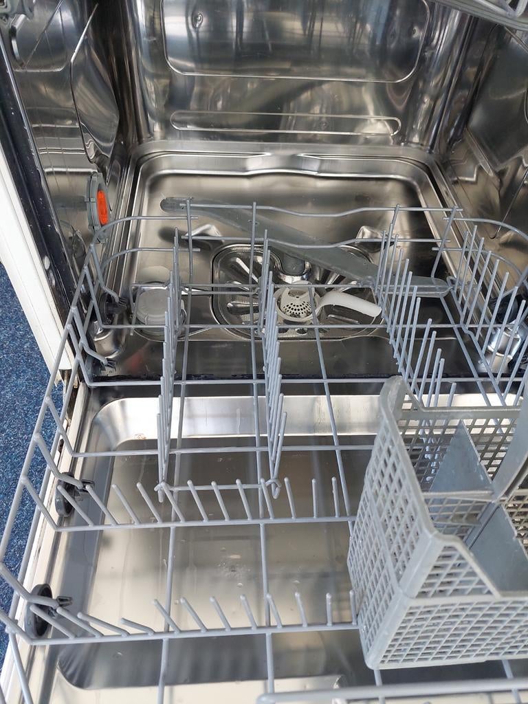 AEG inbouw  vaatwasser in zeer nette staat, Witgoed en Apparatuur, Vaatwasmachines, Ophalen, Zo goed als nieuw, Inbouw, Minder dan 85 cm