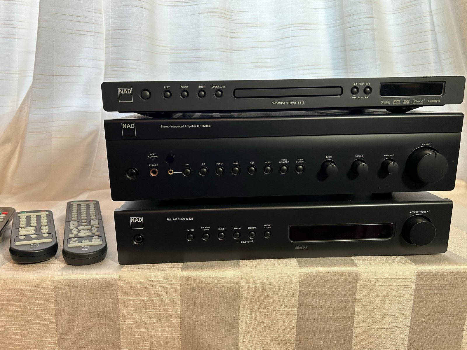 NAD Hifi Set: C 320BEE Versterker, C 426 Tuner, T 515 DVD, Losse componenten, Zo goed als nieuw, Cd-speler, Ophalen