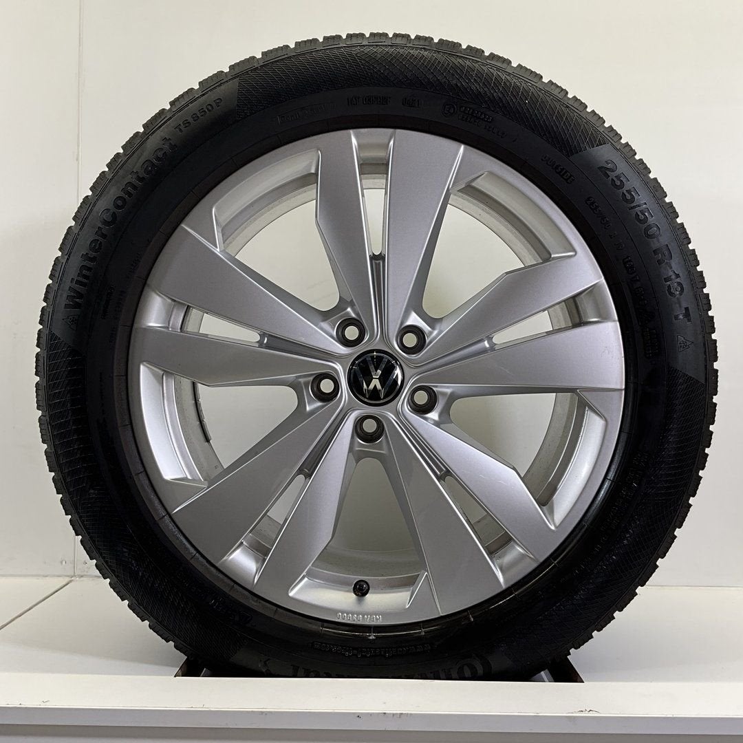 VOLKSWAGEN ID3 ID4 LOEN VELGEN BREEDSET WINTERBANDEN 19 INCH, 19 inch, Gebruikt, 255 mm, -