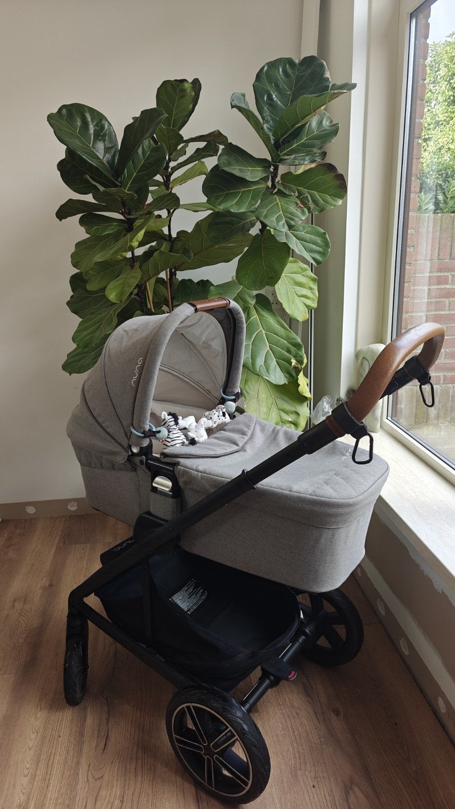 Nuna Mixx Next kinderwagen met Reiswieg en Zitje, Zo goed als nieuw, Combiwagen, Verstelbare duwstang, Ophalen