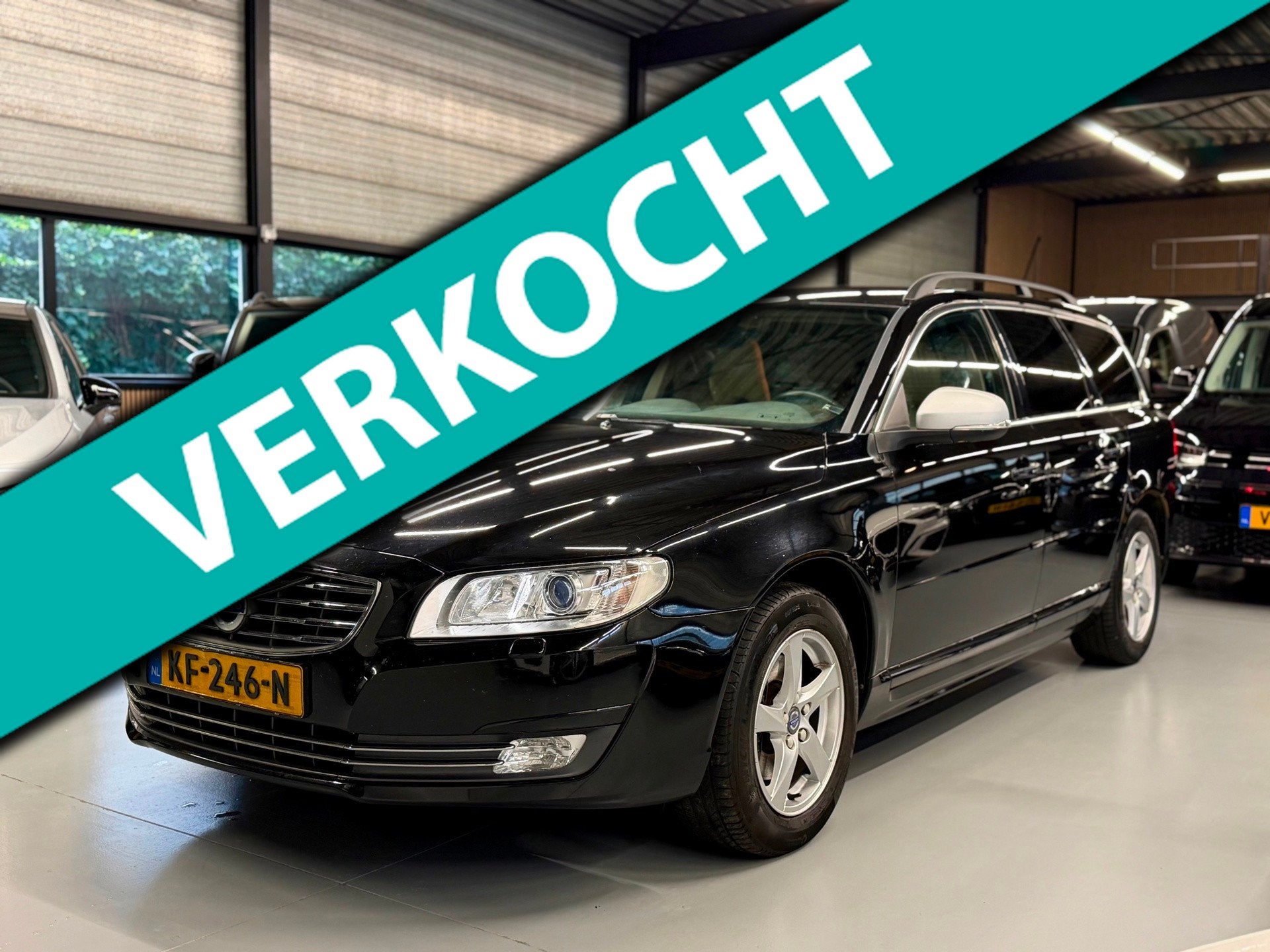 Volvo V70 2.0 D3 Polar+Xenon l Blis l Leder, Auto's, Dealer onderhouden, Euro 6, 4 cilinders, Diesel