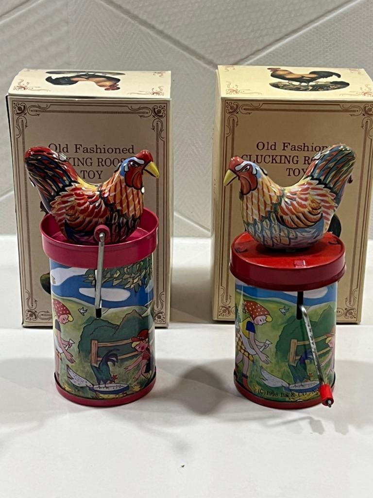 2x blikken speelgoed Old Fashioned Clucking Rooster Toy, Verzenden