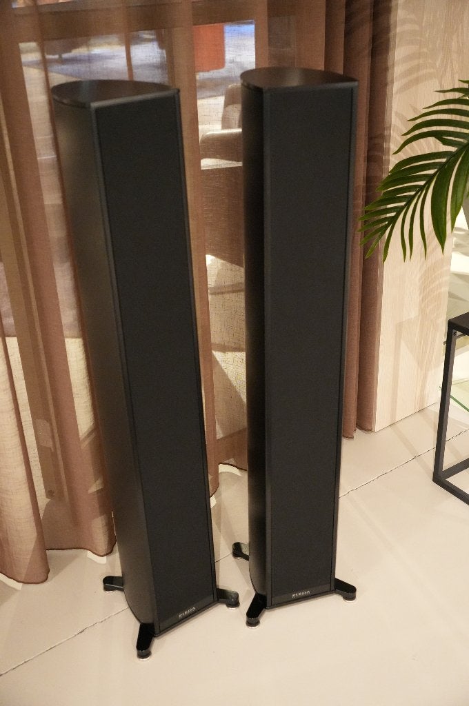Piega Premium 501 gen1 speakers luidsprekers, zwart, Ex-Demo, Vloerstaande luidspreker, Gebruikt, Ophalen of Verzenden, 150 watt of meer