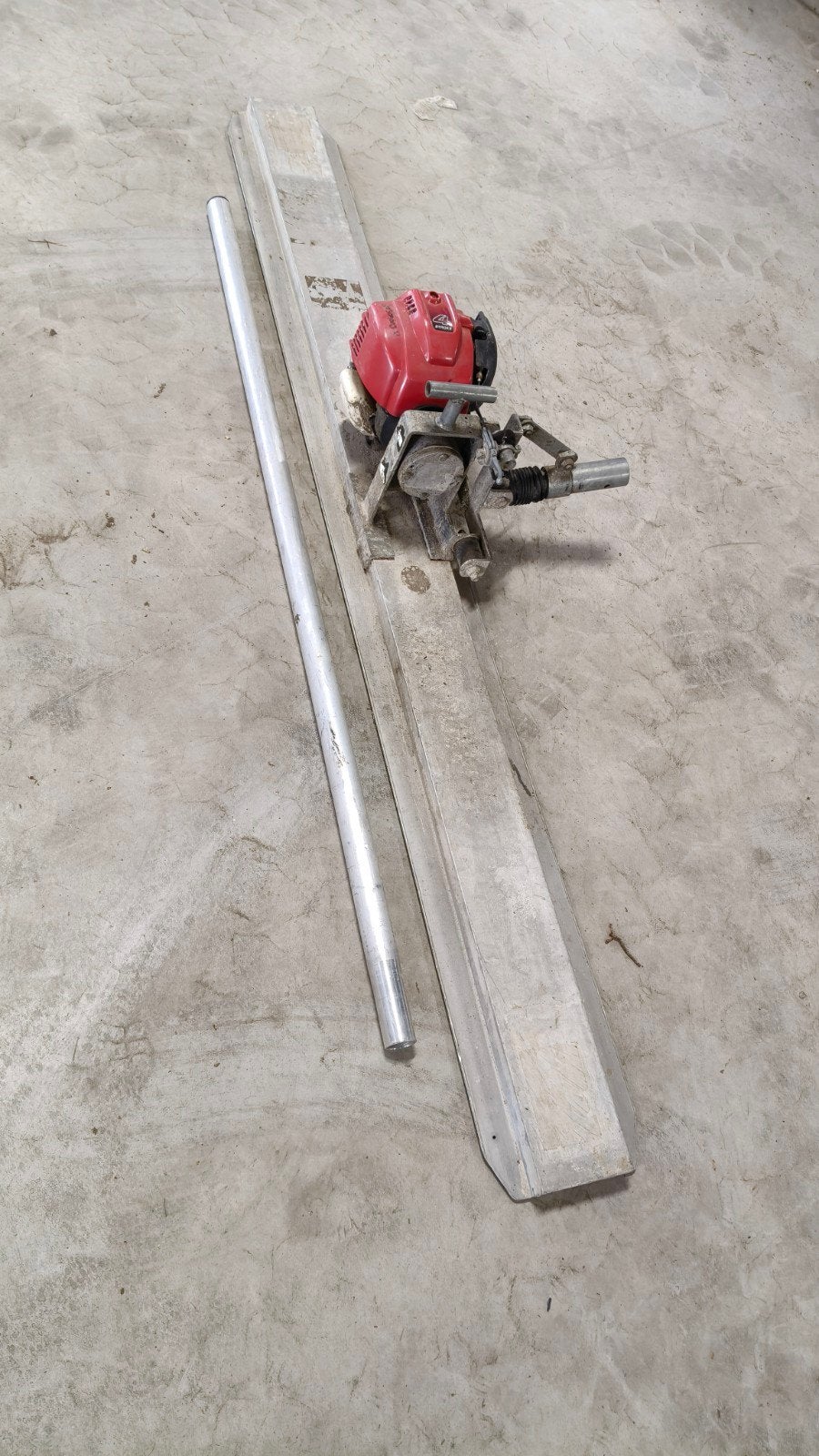 Lievers beton afwerkspaan trilbalk trilspaan benzine, Ophalen, Nieuw