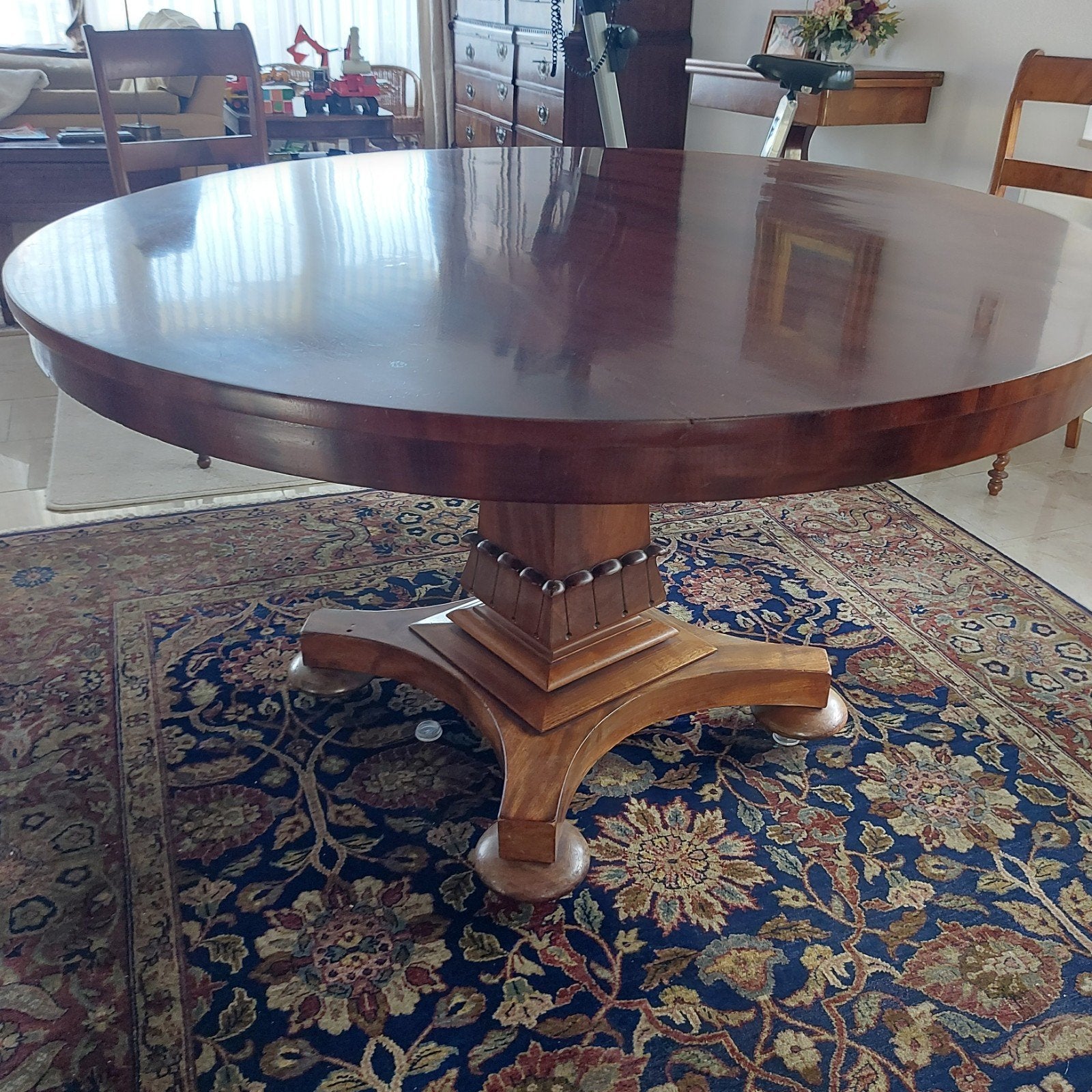 antieke ronde eettafel, Ophalen