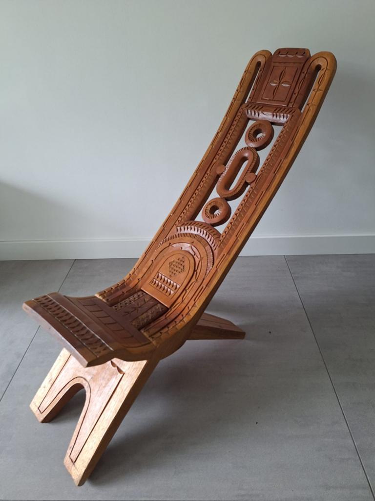 Surinaamse houtsnijwerk stoel, Antiek en Kunst, Ophalen