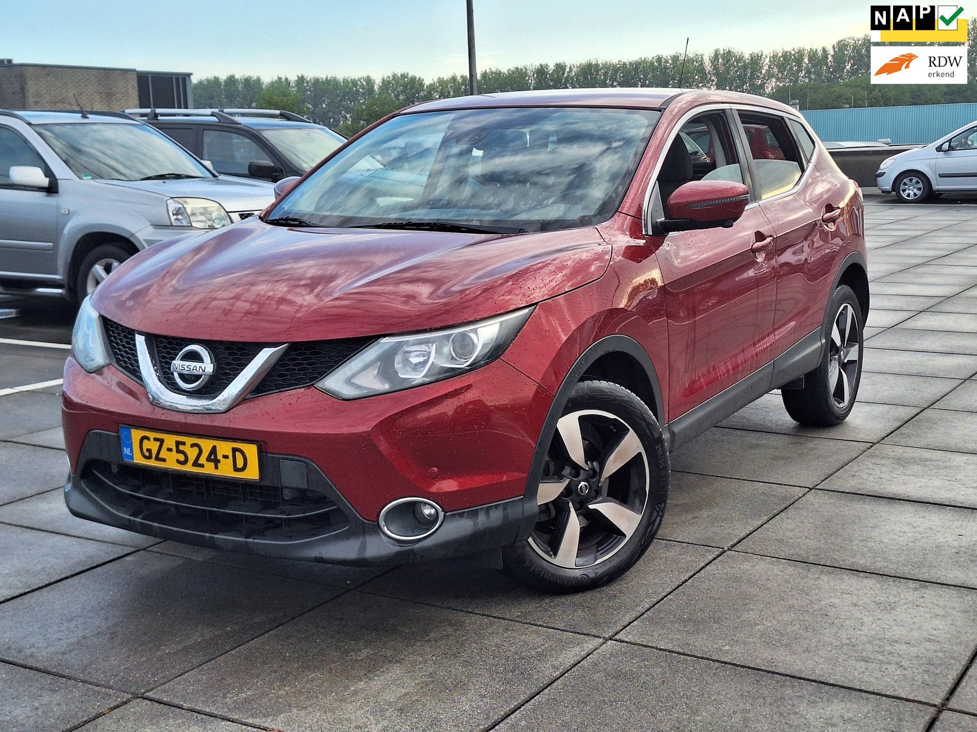 Nissan Qashqai € 8750,-1.6 Connect Edit Navi Trekhaak Clim, Voorwielaandrijving, Dealer onderhouden, Gebruikt, Euro 6