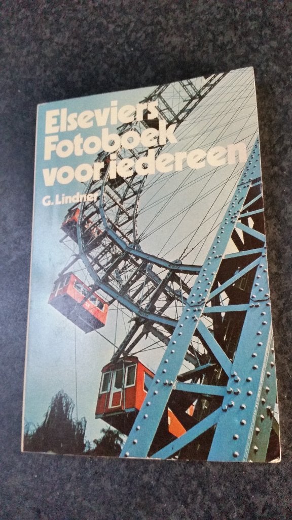 Elseviers fotoboek voor iedereen Lindner, Boeken, Hobby en Vrije tijd, Ophalen of Verzenden, Zo goed als nieuw, Fotograferen en Filmen