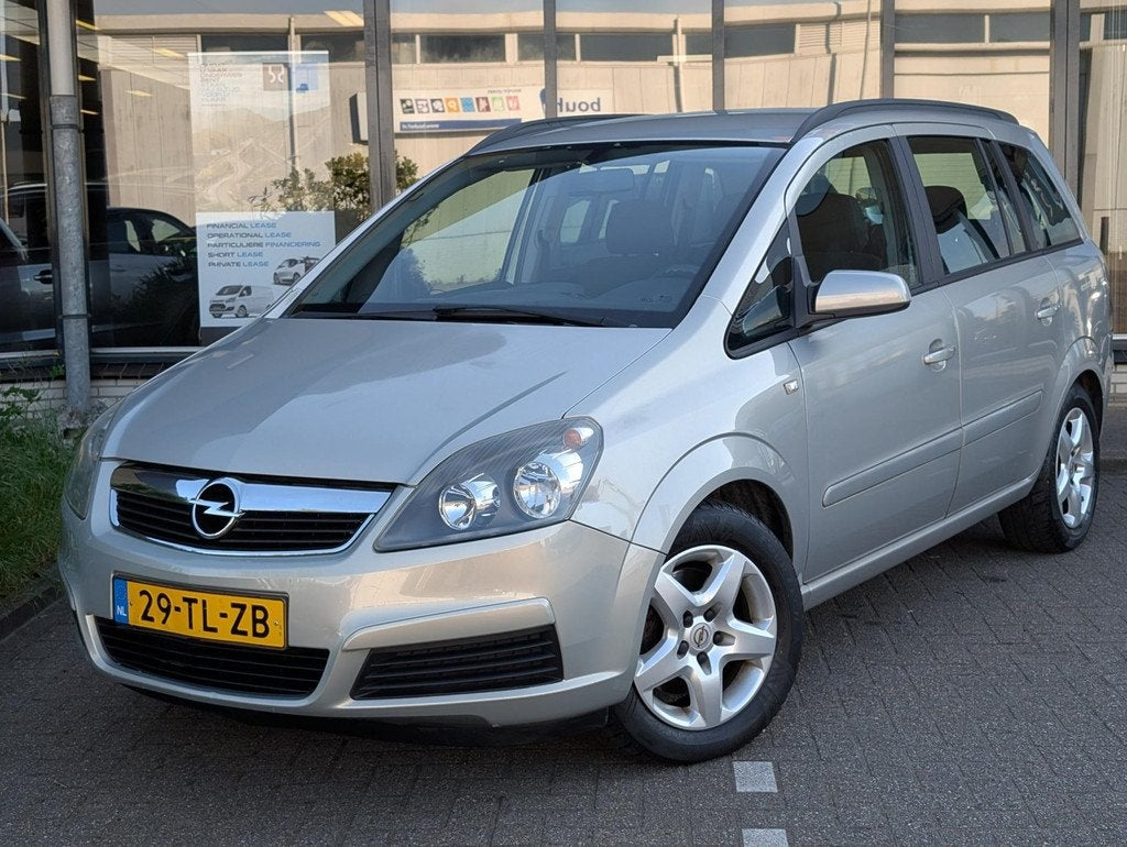 Opel Zafira 2.2 Enjoy, Auto's, Opel, Gebruikt, 4 cilinders, 150 pk, 7 stoelen