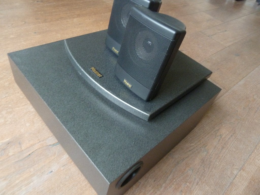 MAGNAT Subwoofer/Luidspr.set - Made in Germany !!, Magnat, Ophalen of Verzenden, Zo goed als nieuw, 60 tot 120 watt