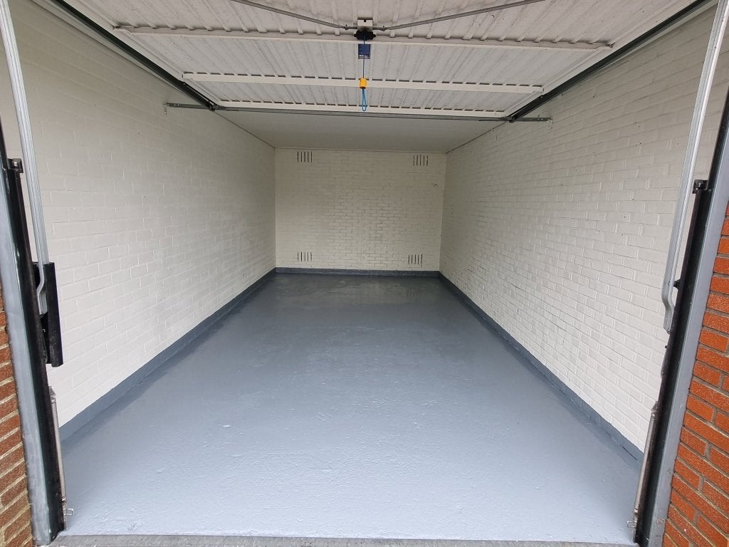 GARAGEBOX, OPSLAG TE HUUR IN ALMERE HAVEN, Ophalen, Zo goed als nieuw