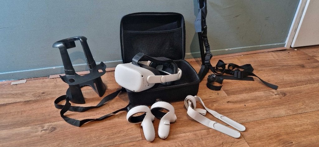 Meta Quest 2 128GB - 2023 Headset + Accessories, Ophalen of Verzenden, Zo goed als nieuw, VR-bril, Overige platformen