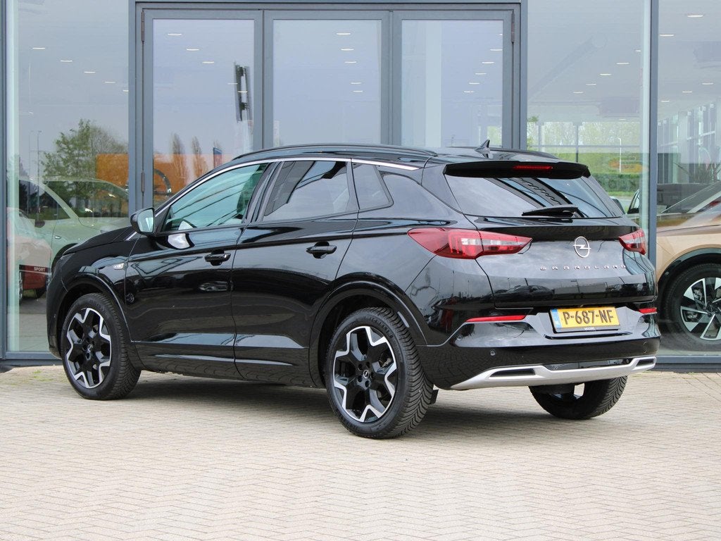 Opel Grandland 1.2 Turbo Business Elegance | Stoel & Stuur v, Auto's, Opel, 12 maanden, Gebruikt, 1199 cc, Leder en Stof