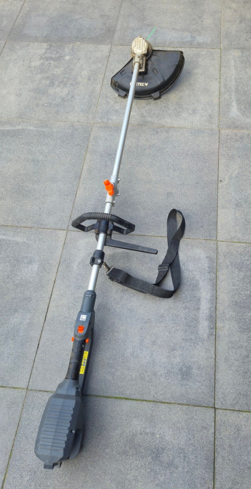 FUXTEC accu bosmaaier / grastrimmer – 4 accu’s en oplader, Gebruikt, Accu, Ophalen of Verzenden, Fuxtec
