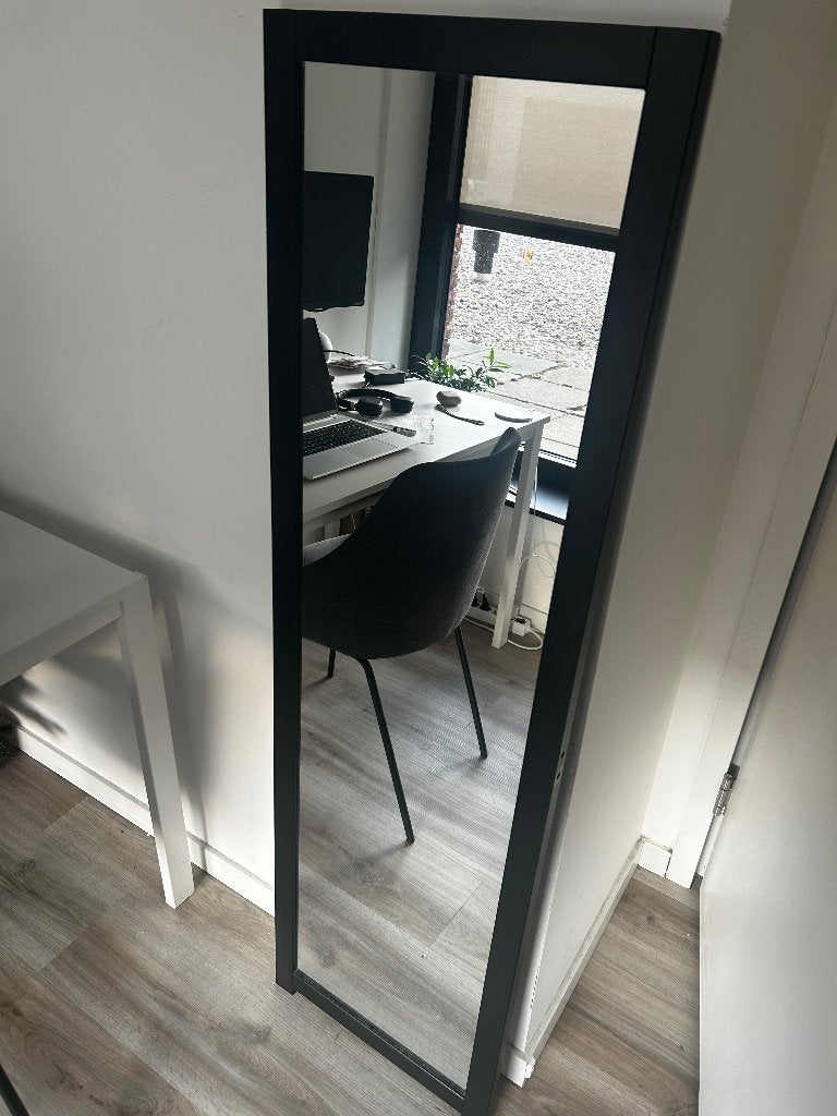 Zwarte spiegel // Black Mirror, Ophalen, Minder dan 50 cm, 100 tot 150 cm, Zo goed als nieuw