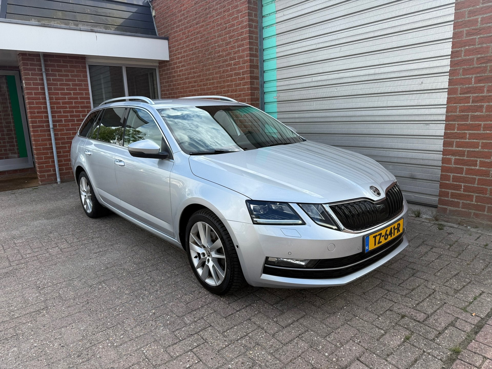 Skoda Octavia Combi 1.0 TSI Greentech Style Business automaa, Gebruikt, Euro 6, 116 pk, Origineel Nederlands