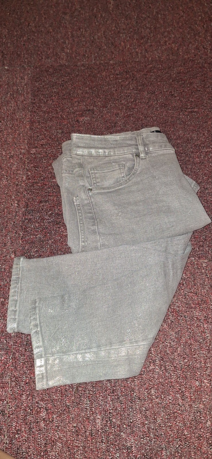 Mooie grijze jeans met glitters - Maat 40, Kleding | Dames, Spijkerbroeken en Jeans, Ophalen, Zo goed als nieuw, Grijs, W30 - W32 (confectie 38/40)