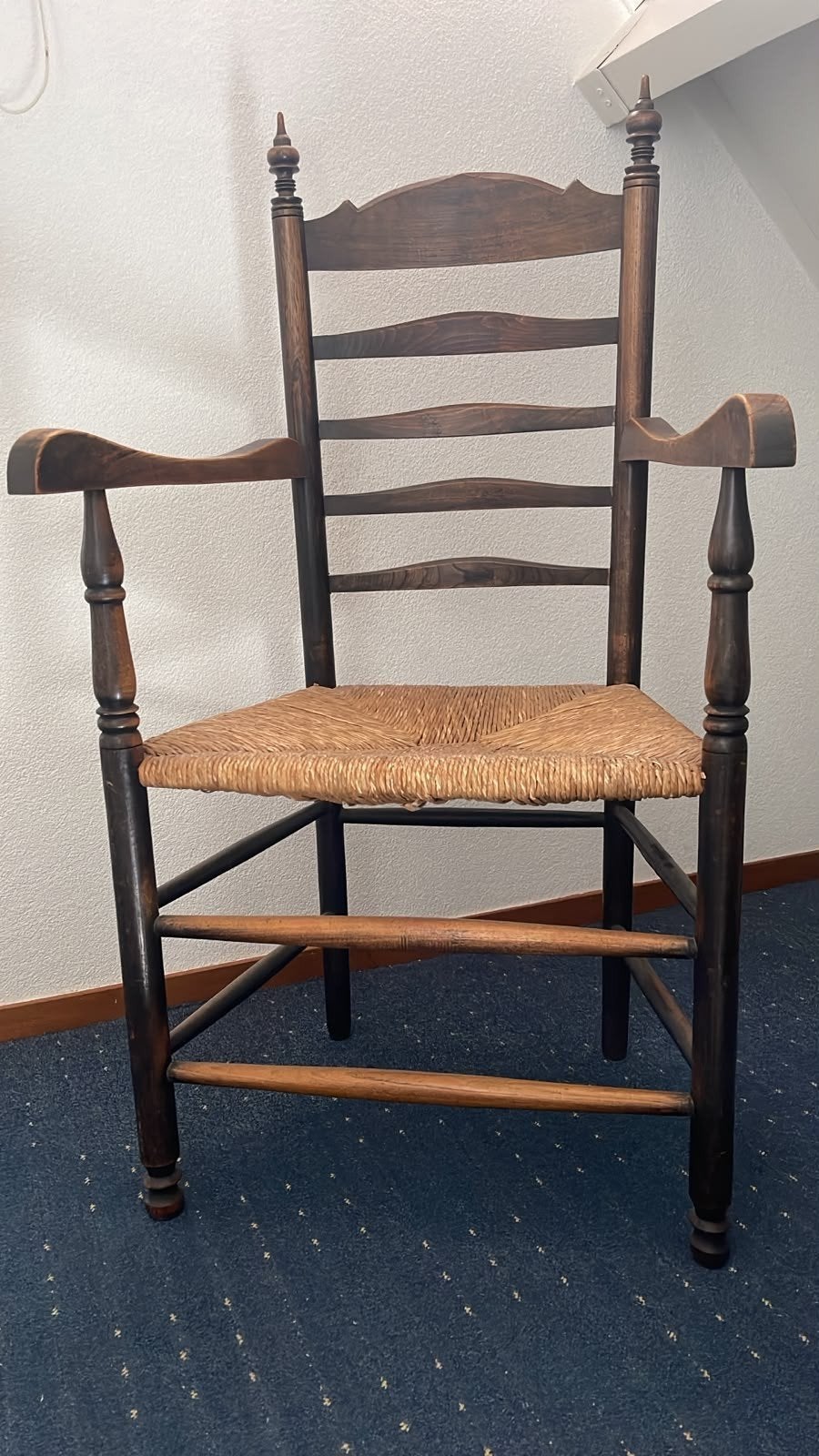 Antieke boeren knopstoel in goede staat, Ophalen