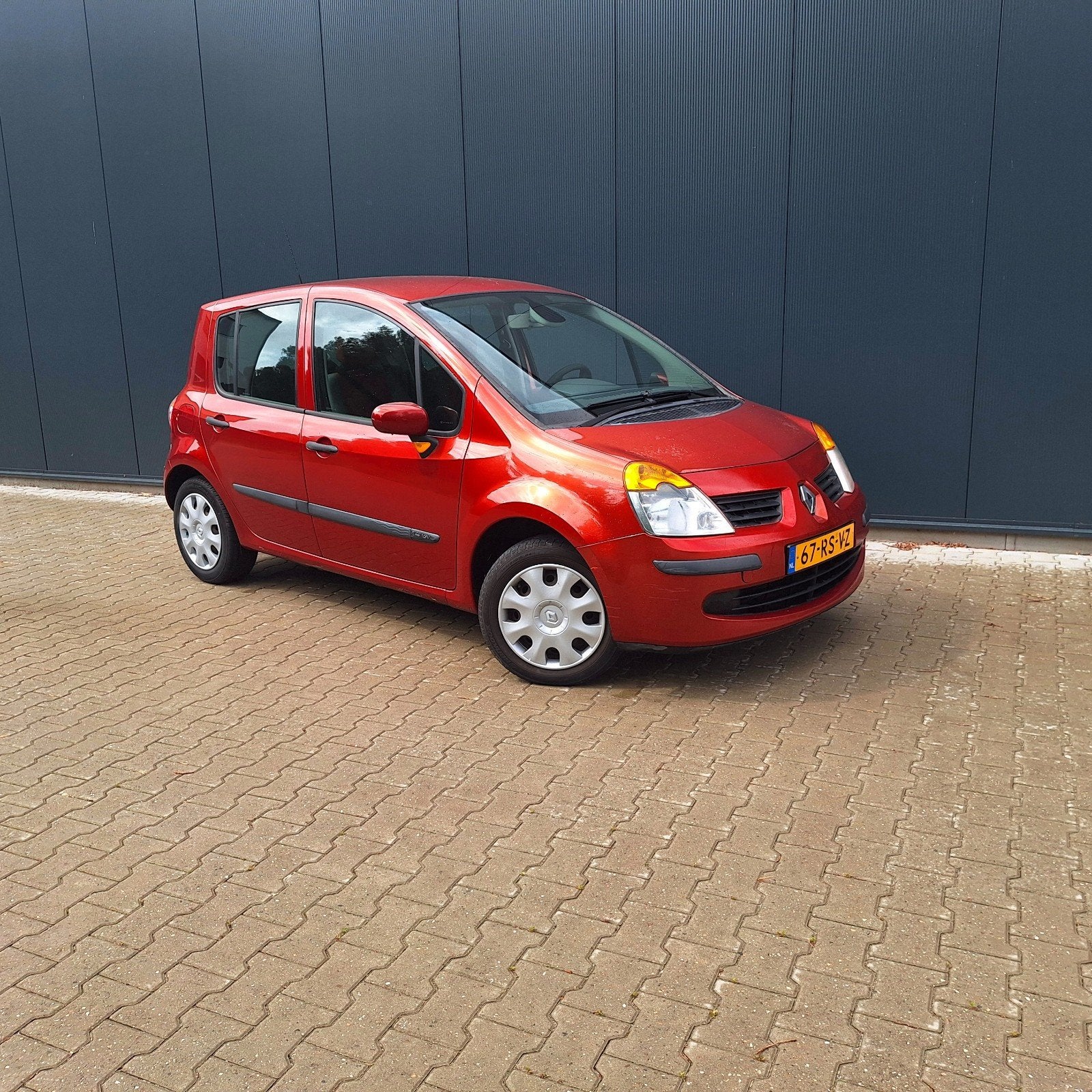 Renault Modus 1.4 16V 169.000km!! 2005 Rood, Auto's, Renault, Particulier, Modus, ABS, Airbags, Airconditioning, Centrale vergrendeling
