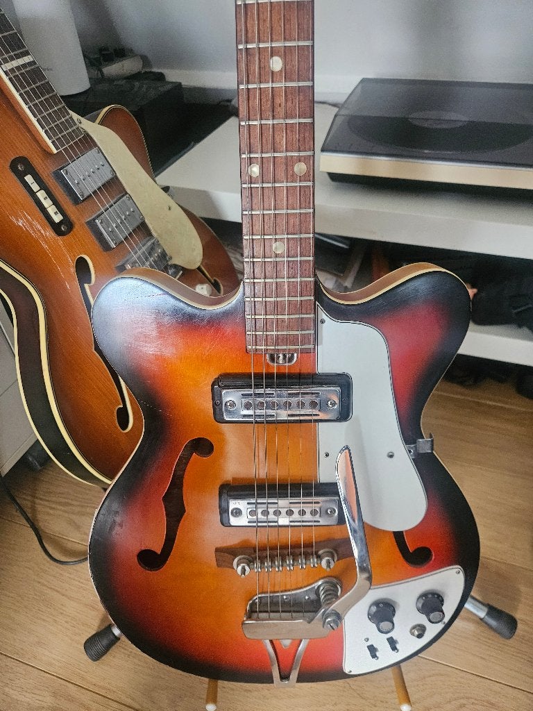 Semi acoustische gitaar vintage, Muziek en Instrumenten, Ophalen of Verzenden, Gebruikt, Semi-solid body, Overige merken