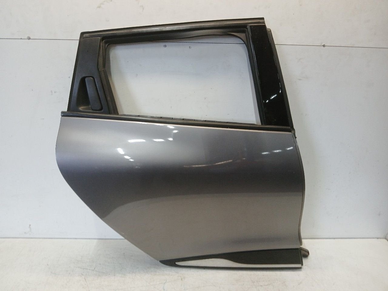 Portier rechts achter Renault Clio, Onderdelen@venauto.nl, Van der Ven Autorecycling B.V., Gebruikt, Ettenseweg 76, 4706 PB Roosendaal, The Netherlands