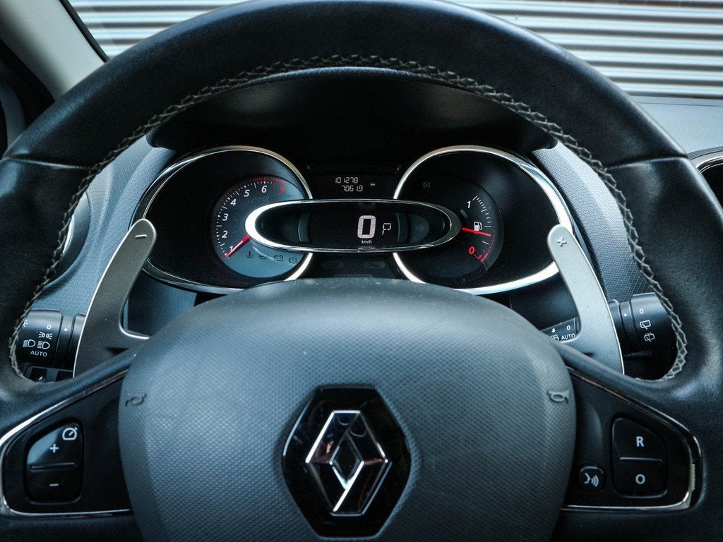 Renault Clio 1.2 GT | Clima | Navi | Cruise | Pdc | 17 inch, Auto's, Euro 5, Stof, Gebruikt, 49 €/maand
