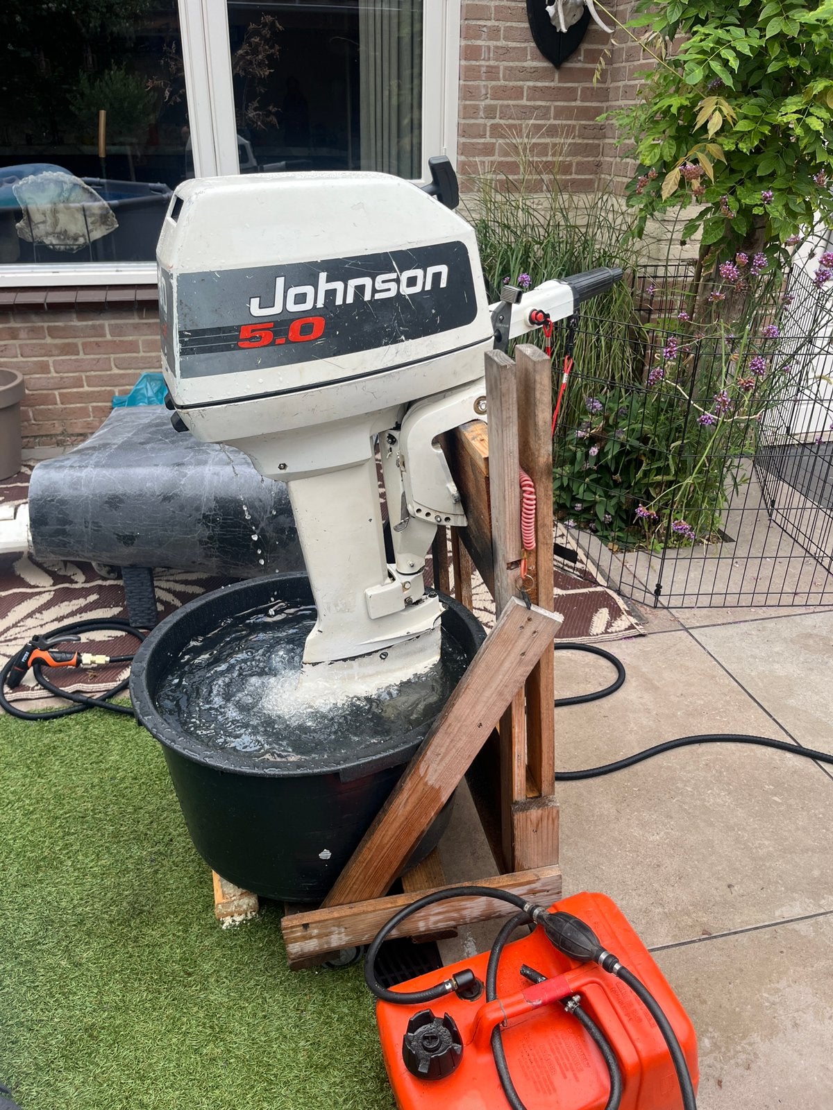 Johnson 6pk 2cilinder 2takt met tank, Watersport en Boten, Ophalen of Verzenden, Gebruikt, Overige typen, Motorboot