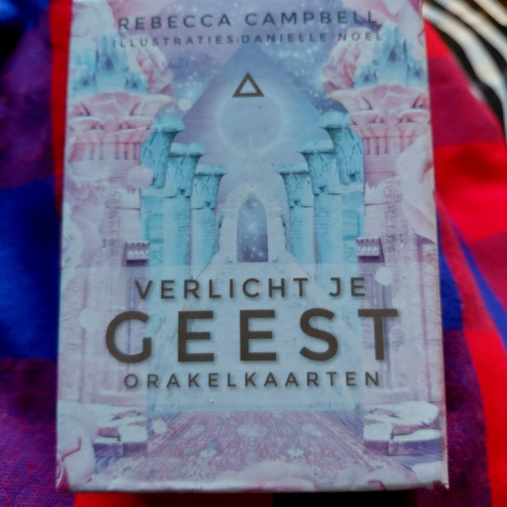 Verlicht Je Geest Orakelkaarten - Rebecca Campbell, Boeken, Spiritualiteit algemeen, Rebecca Campbell, Overige typen, Ophalen of Verzenden