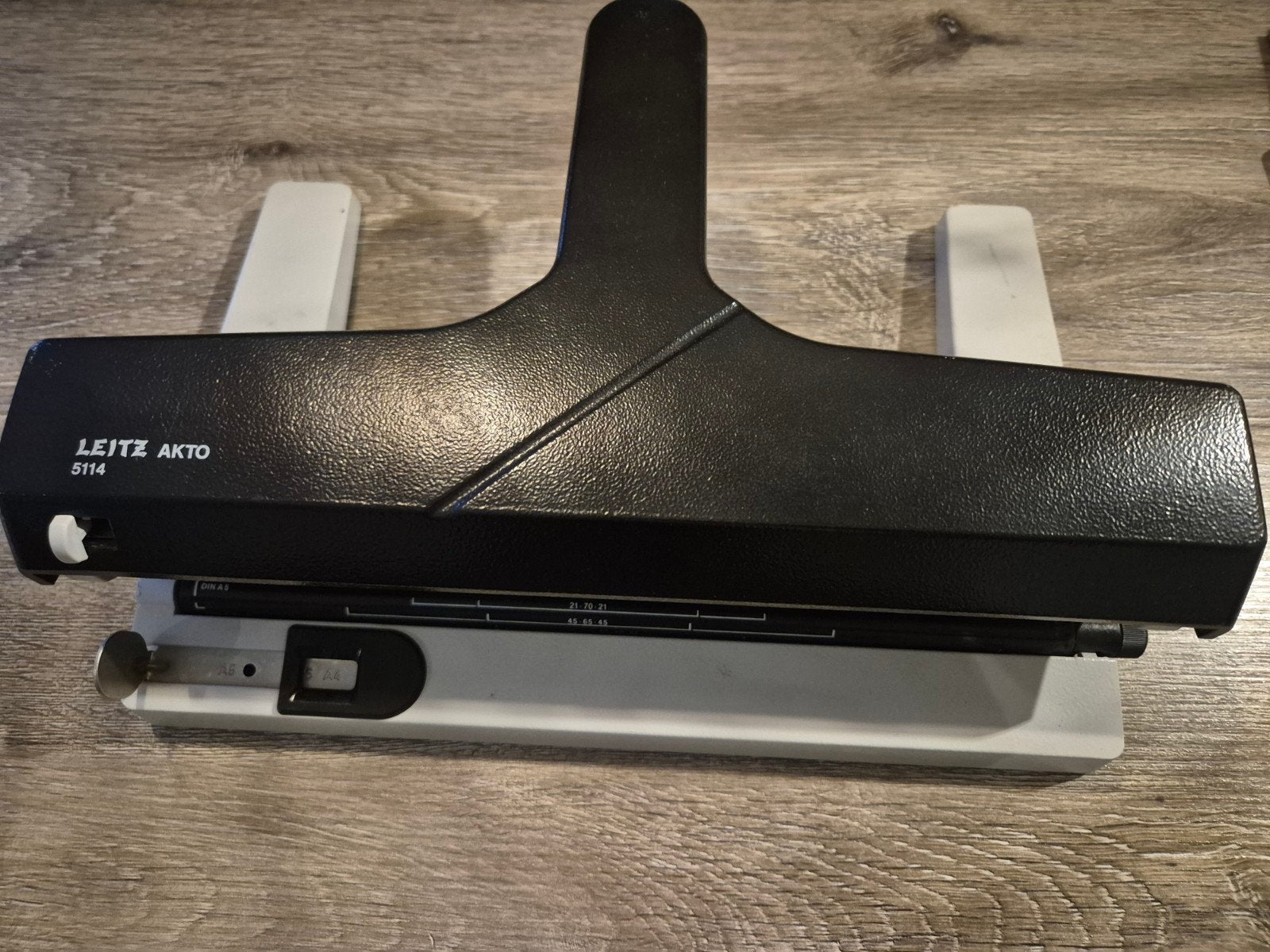 Leitz Akto 5114 Perforator - Robuust en Betrouwbaar, Ophalen of Verzenden, Gebruikt
