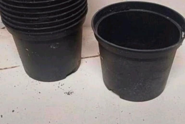 Kweekpotten plantenpotten bloempotten 1,5 liter, Kunststof, Gebruikt, Rond, Ophalen of Verzenden