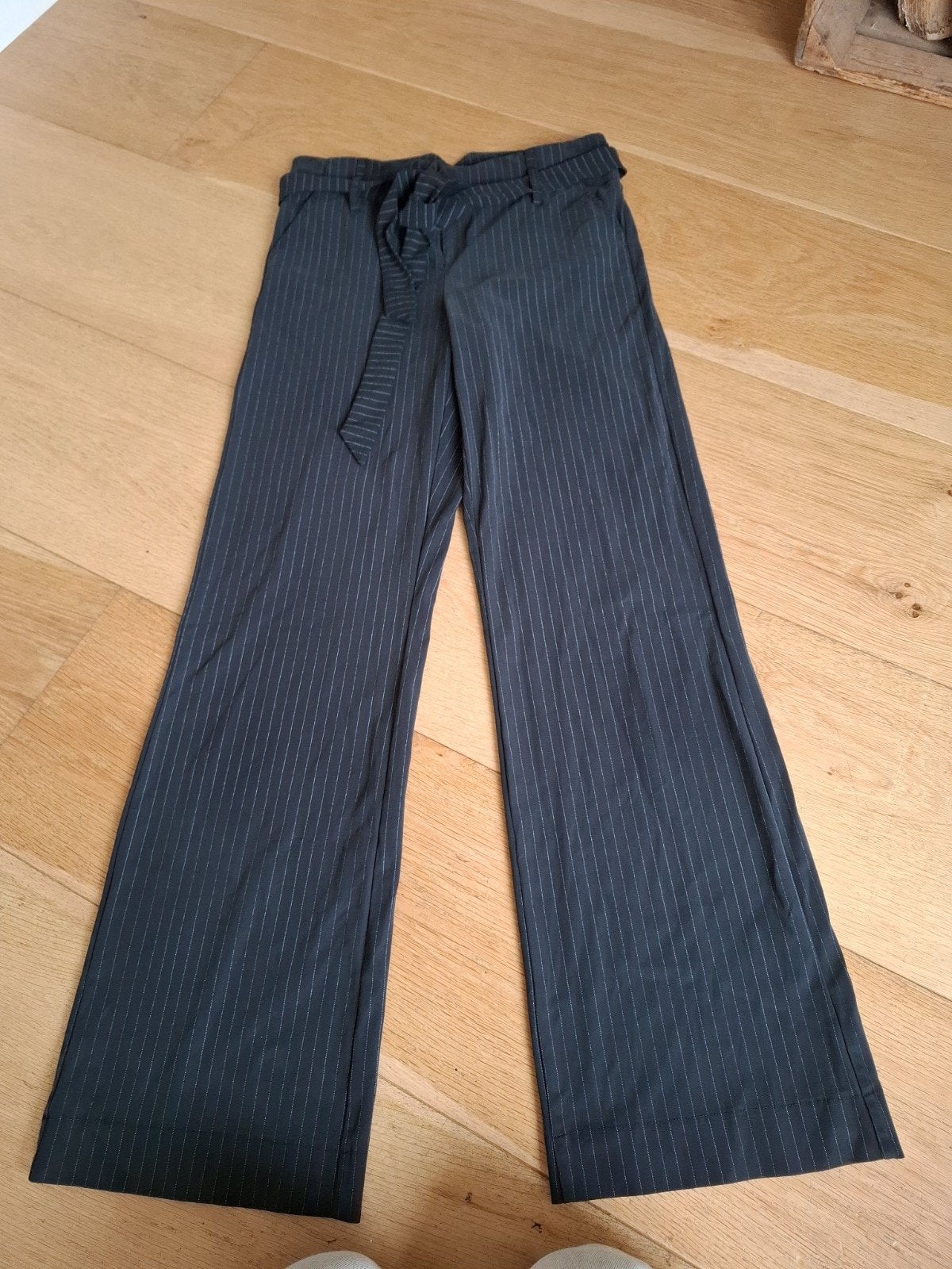 Studio Anneloes Krijtstreep Pantalon XS 34, Studio Anneloes, Zwart, Ophalen of Verzenden, Maat 34 (XS) of kleiner