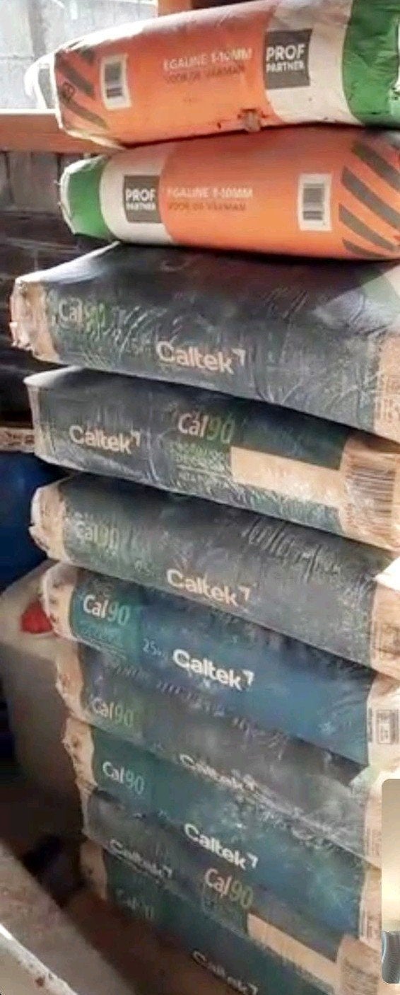 Egaline en Caltek Cal90 cement/mortel zakken, Ophalen of Verzenden