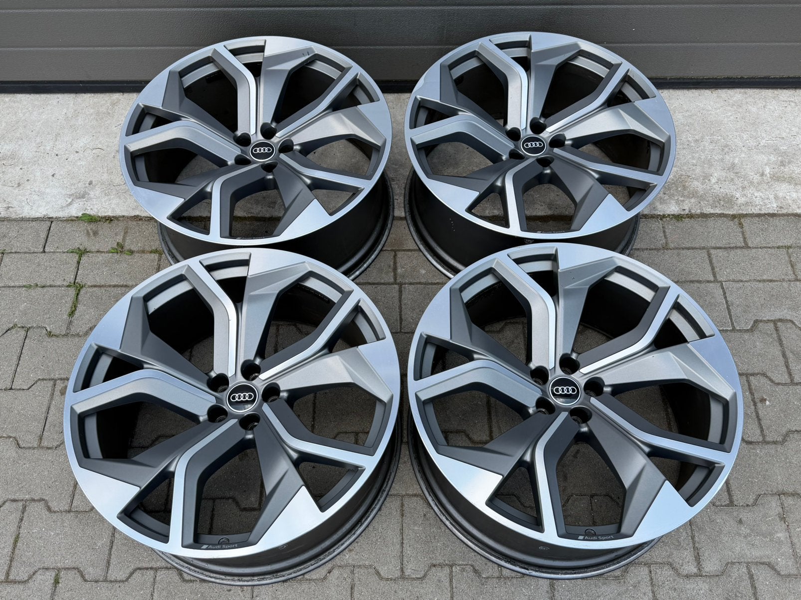 23” INCH AUDI RSQ8 Q8 SQ8 2-Tone unieke kleur ! Velgen 5x112, Auto-onderdelen, Banden en Velgen, 18 inch, Velg(en), Nieuw, Ophalen of Verzenden