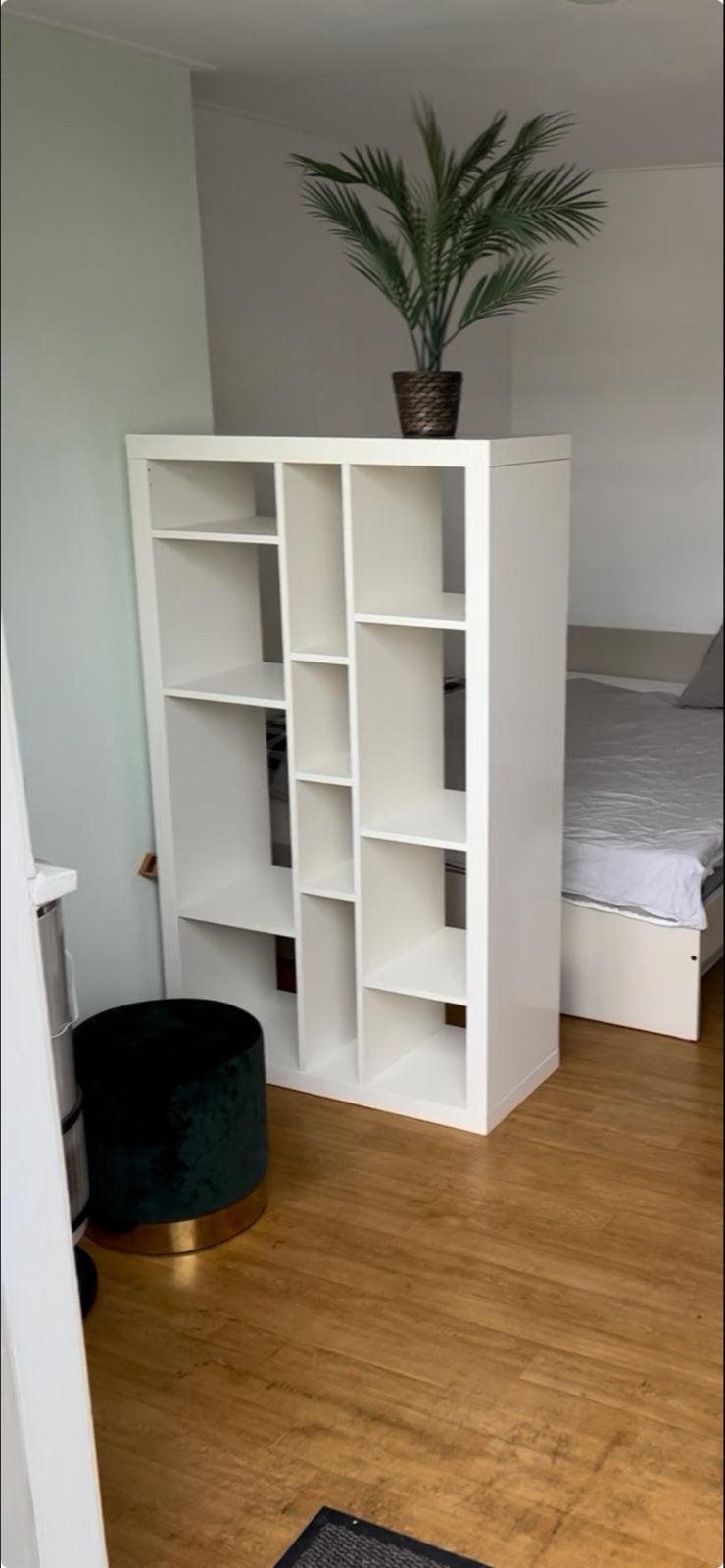 Witte open kast met diverse vakken, Met plank(en), Gebruikt, 150 tot 200 cm, 25 tot 50 cm