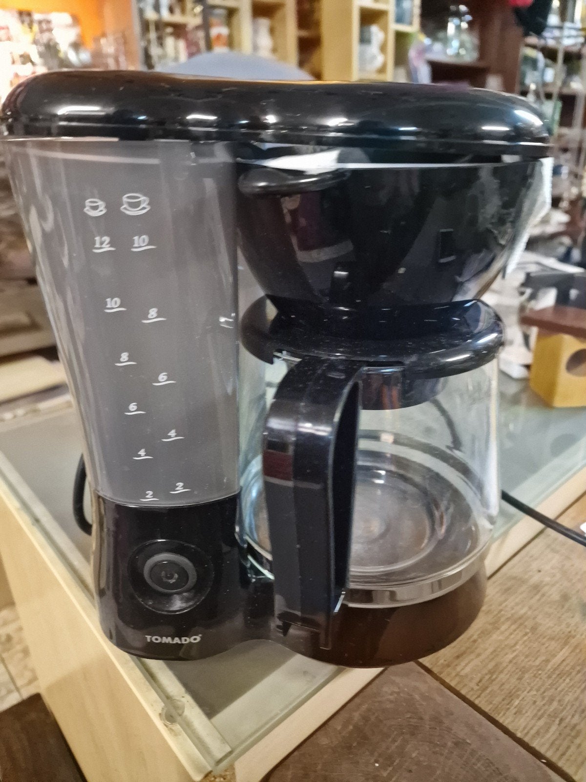 Tomado Koffiezetapparaat - Zo goed als nieuw, Ophalen, 10 kopjes of meer, Koffiemachine, Gemalen koffie