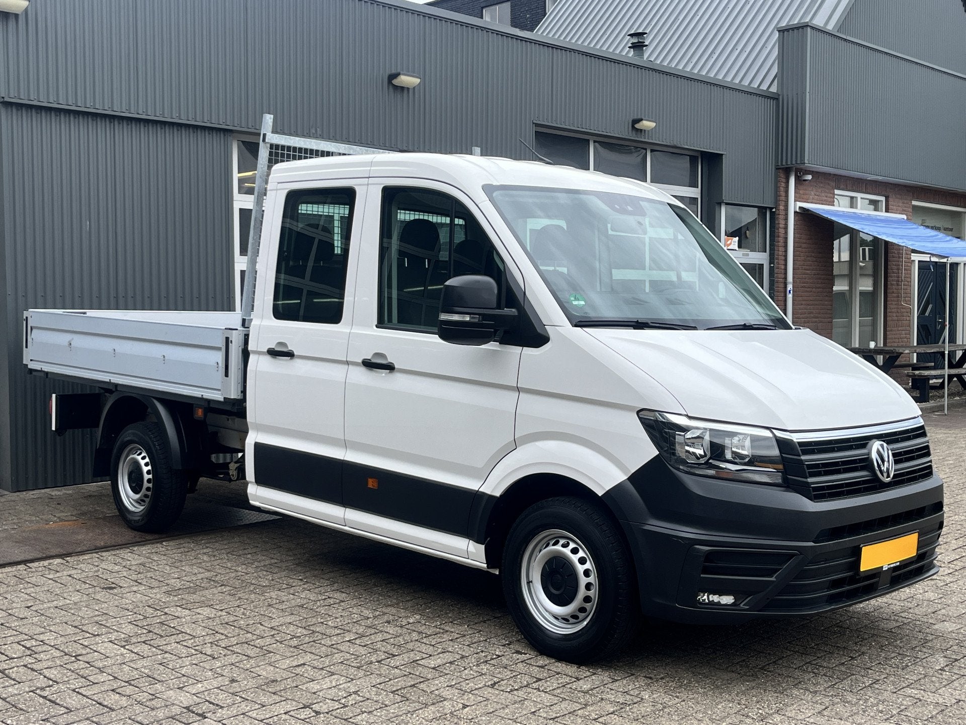 Volkswagen Crafter 35 2.0 TDI DC Open laadbak Airco Cruise c, Stof, Gebruikt, 4 cilinders, Volkswagen
