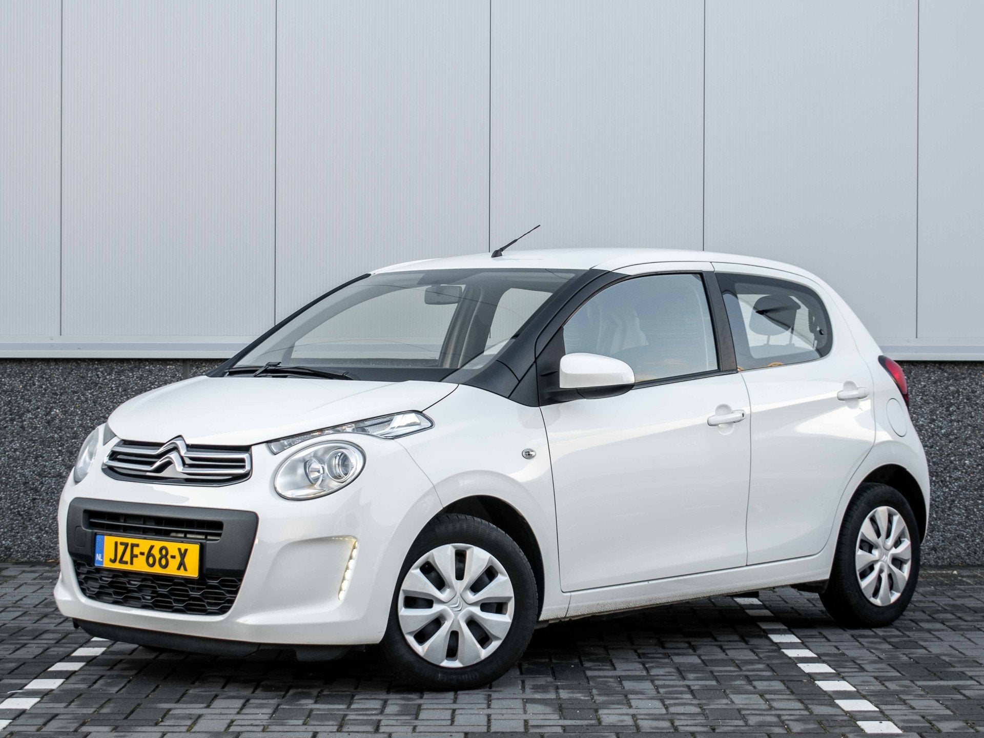 Citroën C1 1.0 VTi | Carplay | Stoelverwarming | Climate co, Auto's, Voorwielaandrijving, Stof, Gebruikt, 4 stoelen