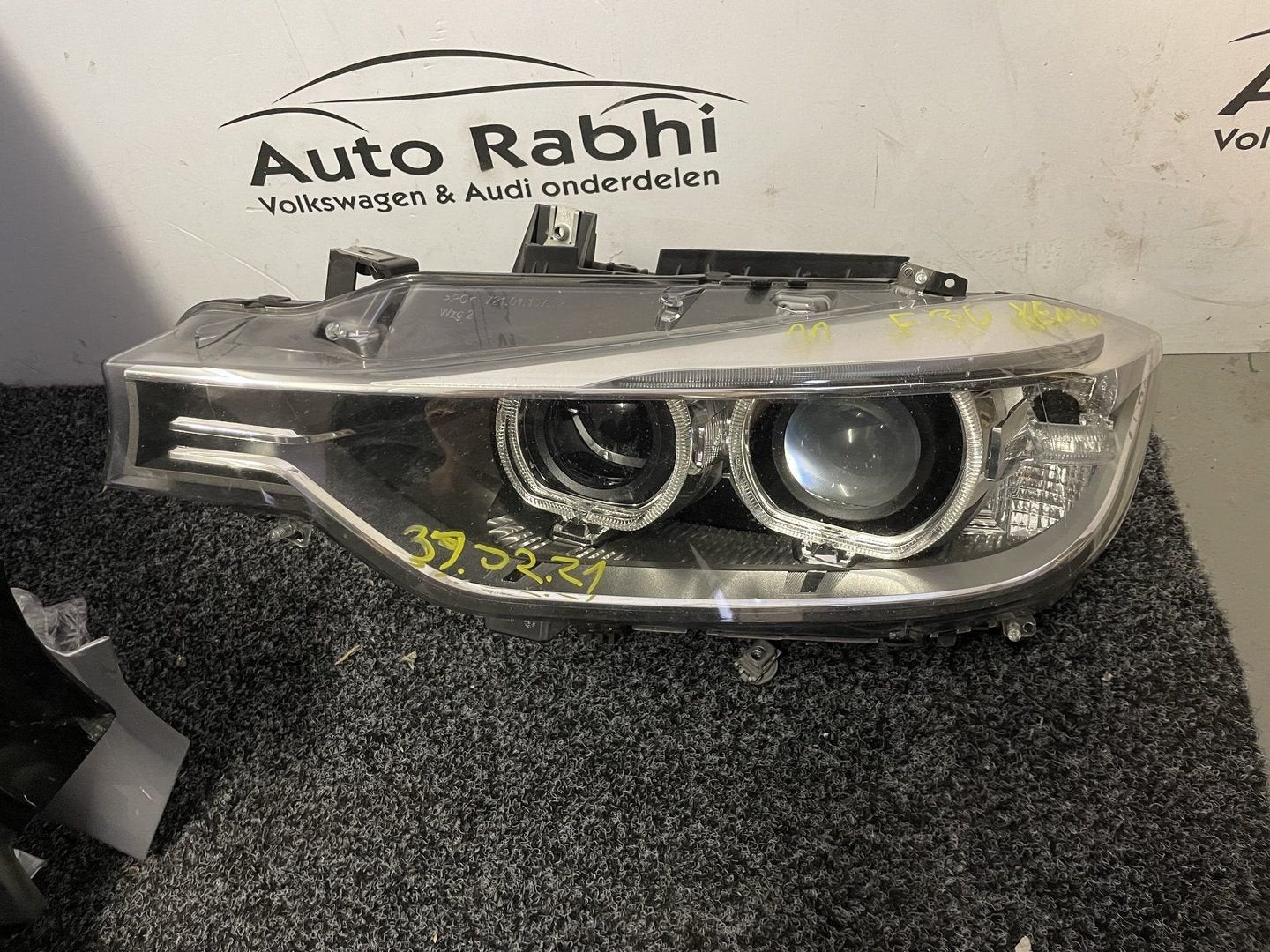 BMW F30/F31 koplamp links 7213100000  6311-7259525, Gebruikt, -, -, Ophalen of Verzenden