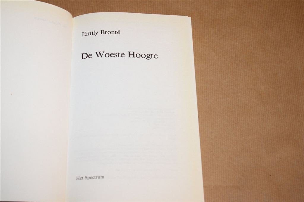 De Woeste Hoogte — Emily Brontë, Het Spectrum 1996, Ophalen of Verzenden, Gelezen