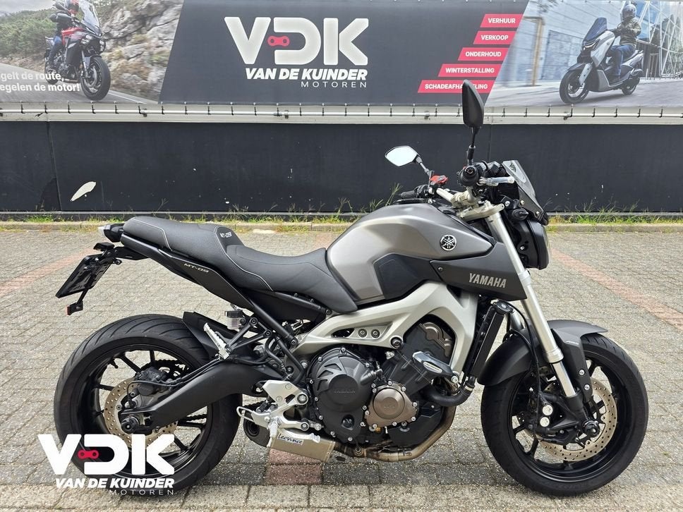 YAMAHA MT 09 ABS (bj 2015) 18,395 km, Motorrijbewijs A, Bedrijf, Meer dan 35 kW, YAMAHA