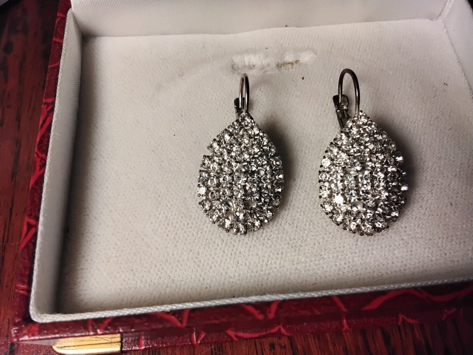Mooie oude strass oorbellen, Ophalen of Verzenden, Zo goed als nieuw, Goud, Overige materialen